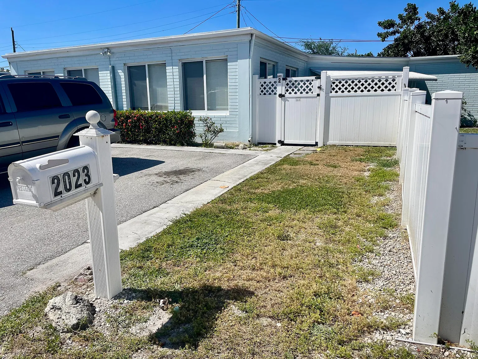 1 bed, 1.0 bath, 850 sqft, $2,500 — Photo 1