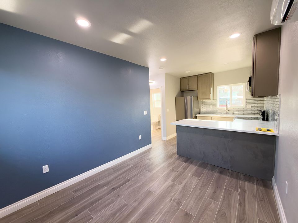 1st image of 707 Altura Ct #1