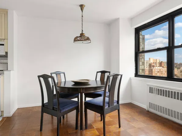 185 West End Avenue image 1 of 5