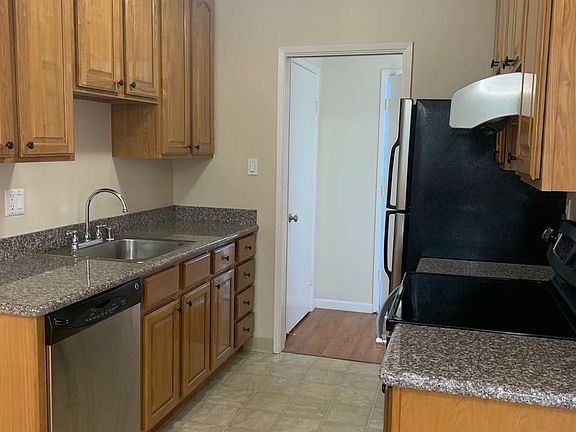 5th image of 1608 Hollenbeck Ave APT 17