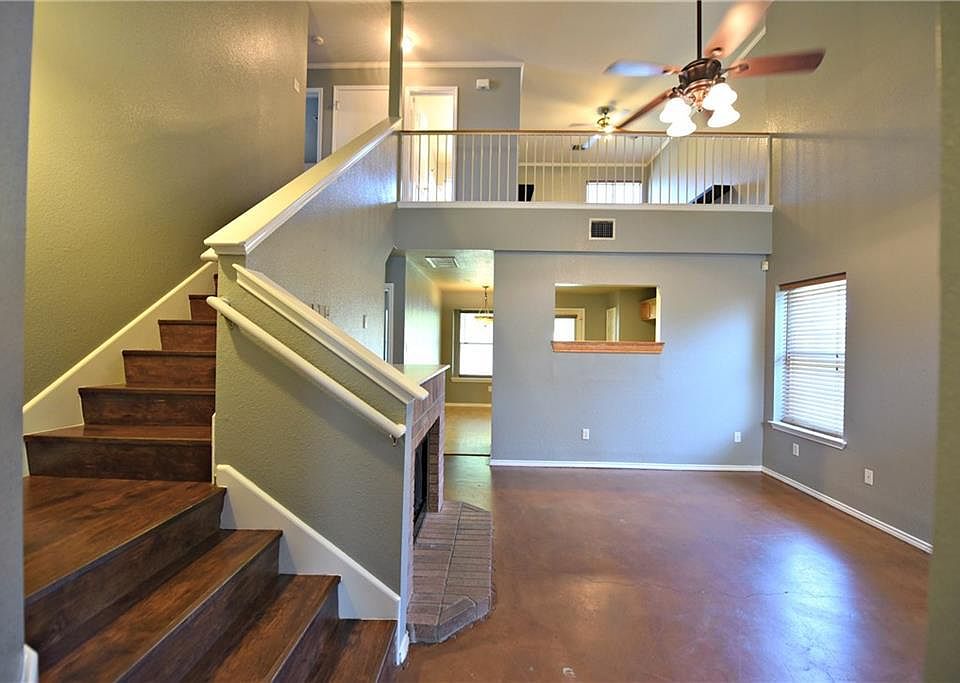 1st image of 2813 Greenlee Dr
