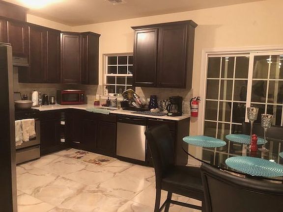 Kitchen/Dinette