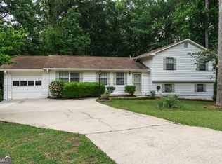 2423 Falcon Ct, Lawrenceville, GA 30043