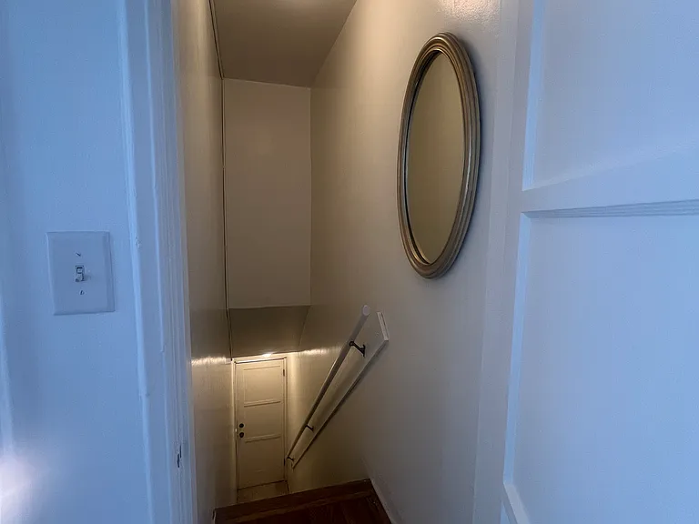 445 N Doheny Dr #F — Photo 16