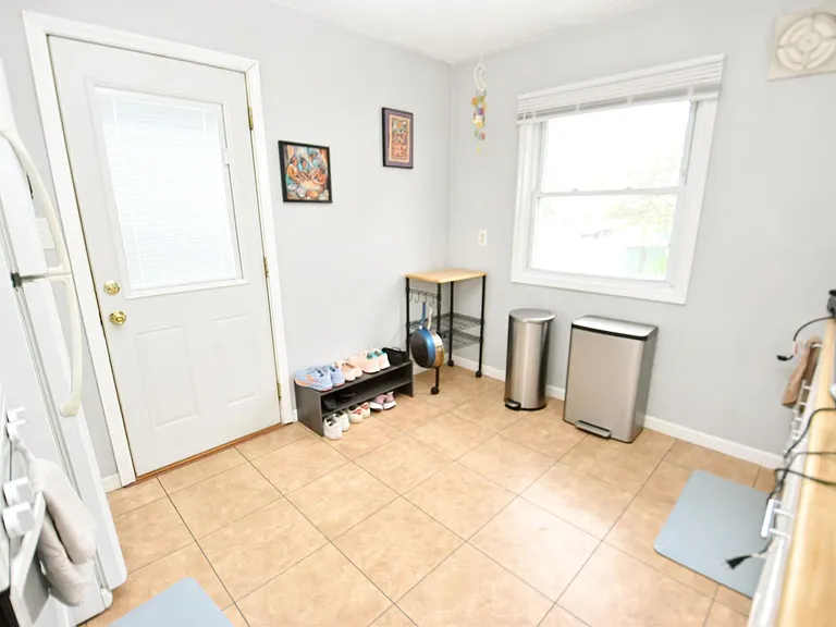 2320 Milburn Blvd — Photo 6