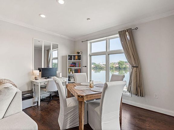 3rd image of 3001 River Towne Way