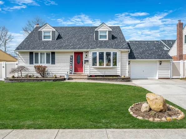 140 Rosalie Drive, East Meadow, NY 11554