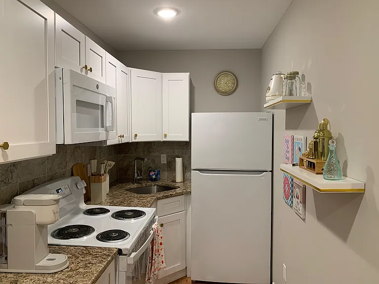 2556 Germantown Ave #1 — Photo 3
