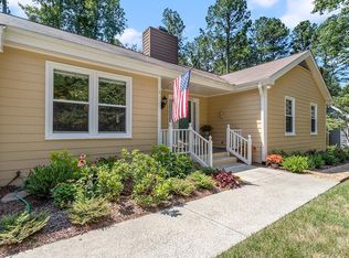 6813 Knotty Pine Dr, Chapel Hill, NC 27517