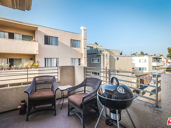 4th image of 7249 Franklin Ave Unit 406