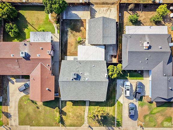 3rd image of 2717 Akers Rd