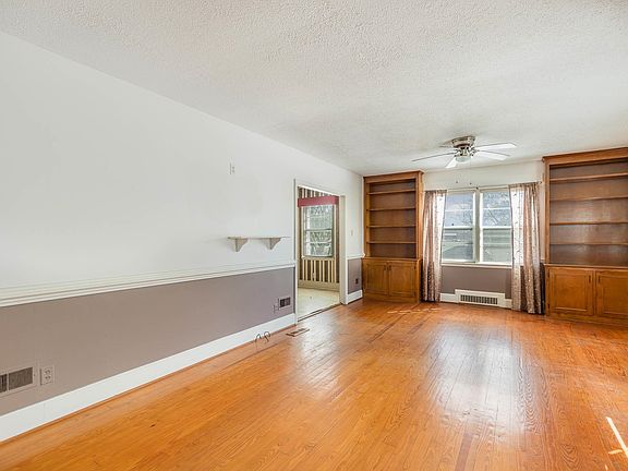 4th image of 1811 Royall Ave