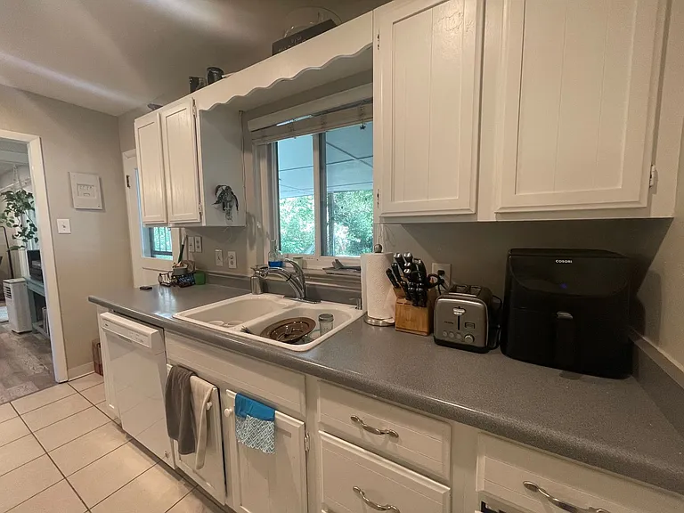 3080 S Fairfax St — Photo 11
