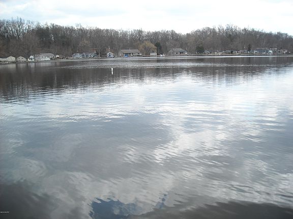 2nd image of 1424 Laurabelle Dr