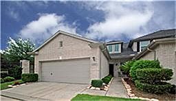 Great one story townhome in West Houston with great access to Westheimer, Royal Oaks and Beltway 8.