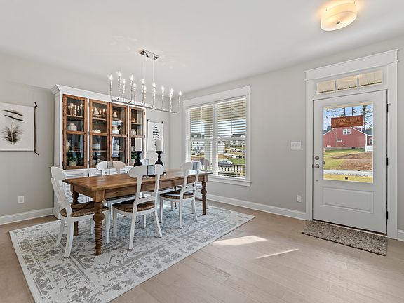 Hartfield II AC- Dining Room