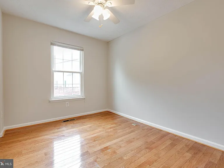 8125 Gray Stone Ln — Photo 31