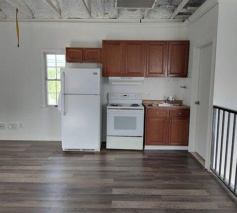 4th image of 519 S Indian River Dr #2B