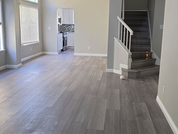 4th image of 15838 Fiddleleaf Rd