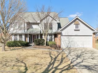 46408 Doubletree Rd, Canton, MI 48187