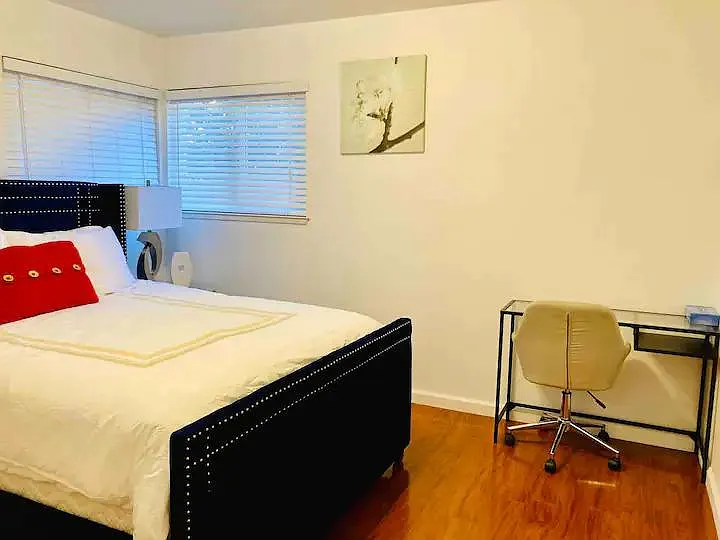 30 Sherland Ave #B — Photo 12