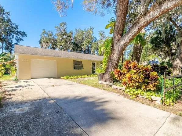 1526 QUEEN PALM DRIVE, EDGEWATER, FL 32132