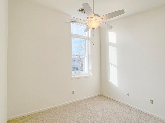 5th image of 431 E Belvidere St #S-01