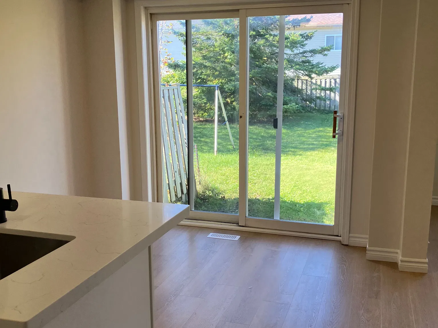 3 bed, $2,495 — Photo 3