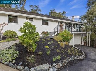 1055 Via Roble, Lafayette, CA 94549