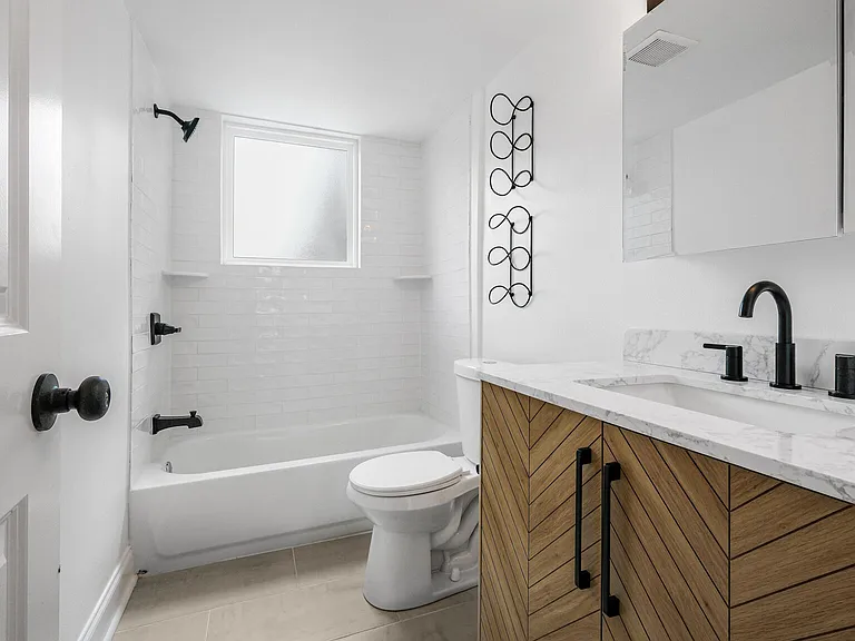3318 S Saratoga St #103 — Photo 7
