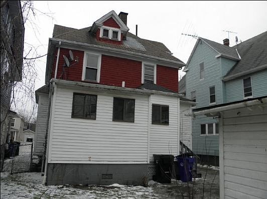 2nd image of 1456 E 116th St