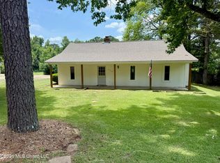 124 Sara Dr, Brandon, MS 39042