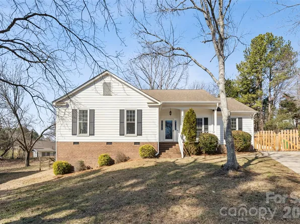 9927 Alden Glen Dr, Charlotte, NC 28269