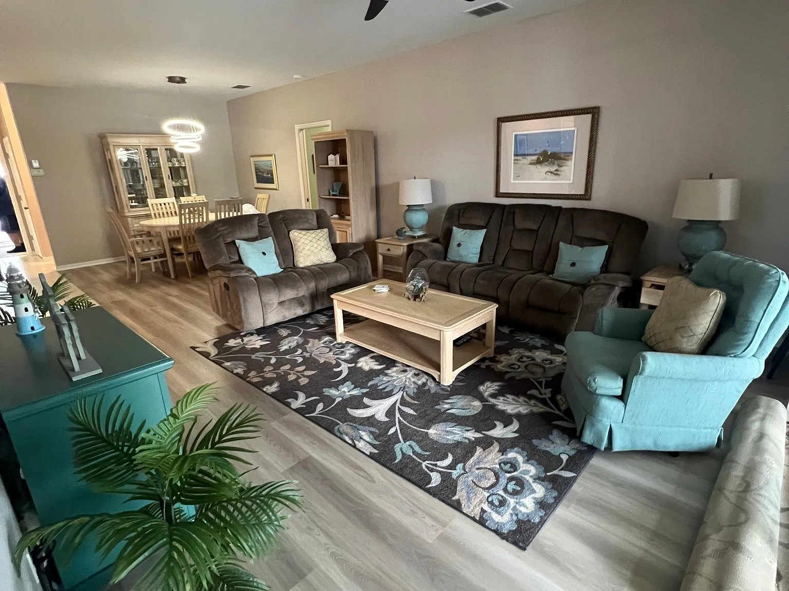 3 bed, 1570 sqft, $2,850 — Photo 3