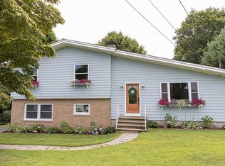 27 Russell Ave, Pawcatuck, CT 06379