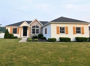 307 Courtneys Pl, Lapeer, MI 48446