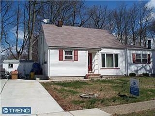 2nd image of 411 Buttonwood Ave