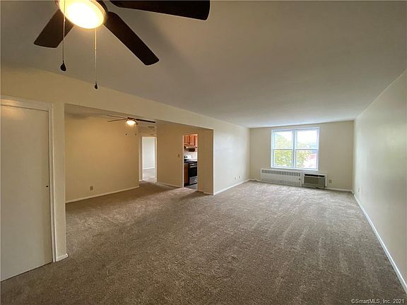 5th image of 7 4th St APT 5D