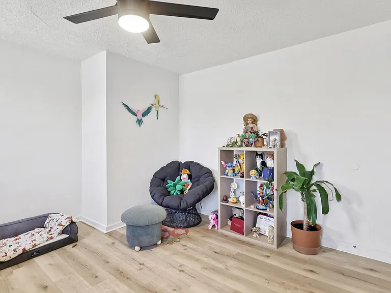 Charming 1, 2, and 3-Bedroom Townhomes in a Quiet Pittsburgh Neighborhood — Photo 85