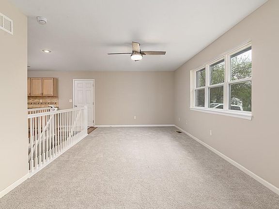 4th image of 505 Laughlin Dr
