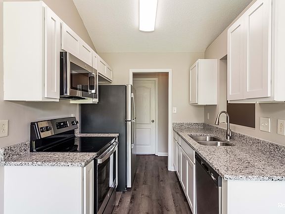 3rd image of 1533 Long Paw Ln
