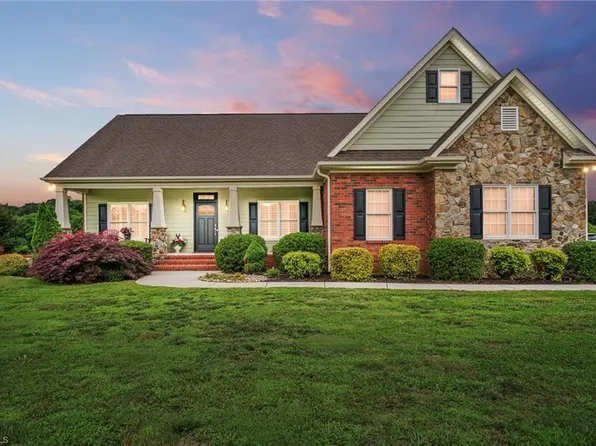 9950 Foil Rd, Mount Pleasant, NC 28124