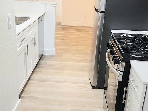 2nd image of 4276 S Centinela Ave #2212