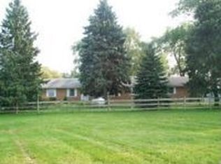 27973 Roberts Rd, Lake Barrington, IL 60010