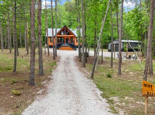 47 Wolfe Lake Spur Rd, Campton, KY 41301