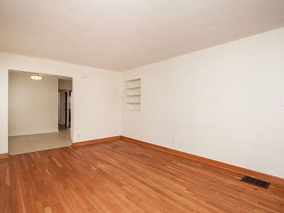 4th image of 1413 Old Lane Ave APT 1