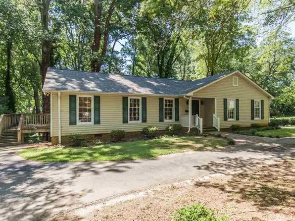 205 Westminister Dr, Spartanburg, SC 29302