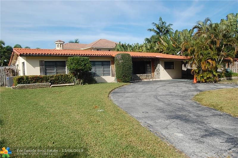 1st image of 1717 Bayview Dr