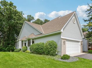 2637 Rivers Bluff Ln, Anoka, MN 55303