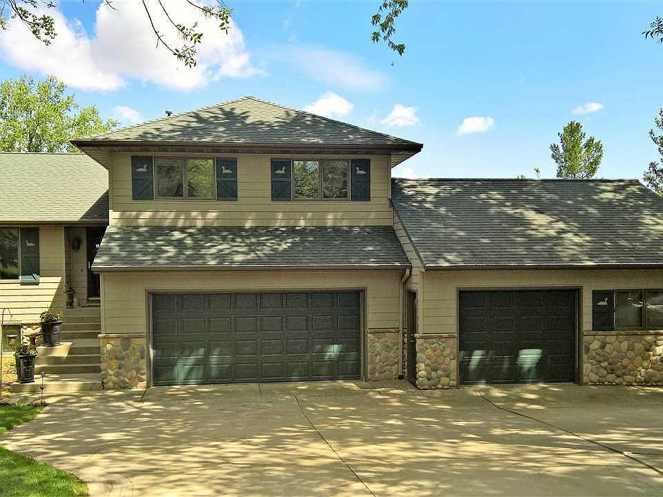 1st image of 40439 Lake Volney Ln